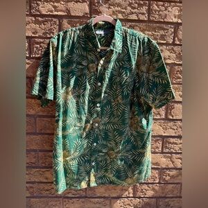 ▪️ 4/$25- Mountain Ridge Palm Leaf Print Button‎ Down Shirt